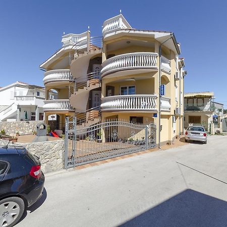 Apartmani Ana Juricev Vodice Водице Екстер'єр фото