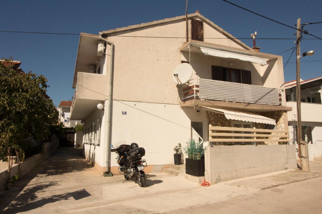 Apartmani Ana Juricev Vodice Водице Екстер'єр фото