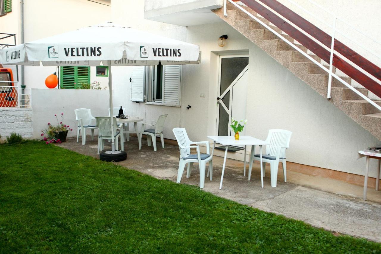 Apartmani Ana Juricev Vodice Водице Екстер'єр фото
