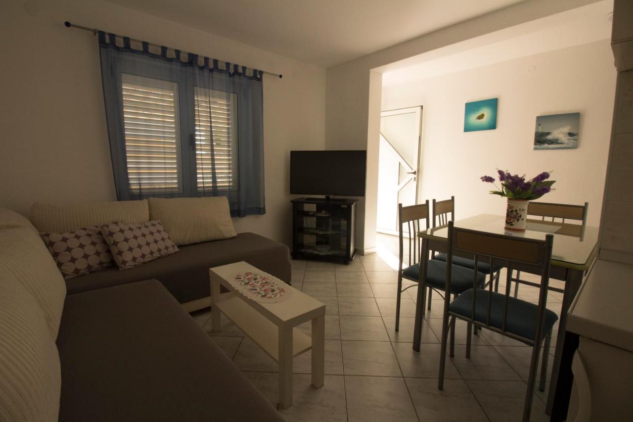 Apartmani Ana Juricev Vodice Водице Екстер'єр фото