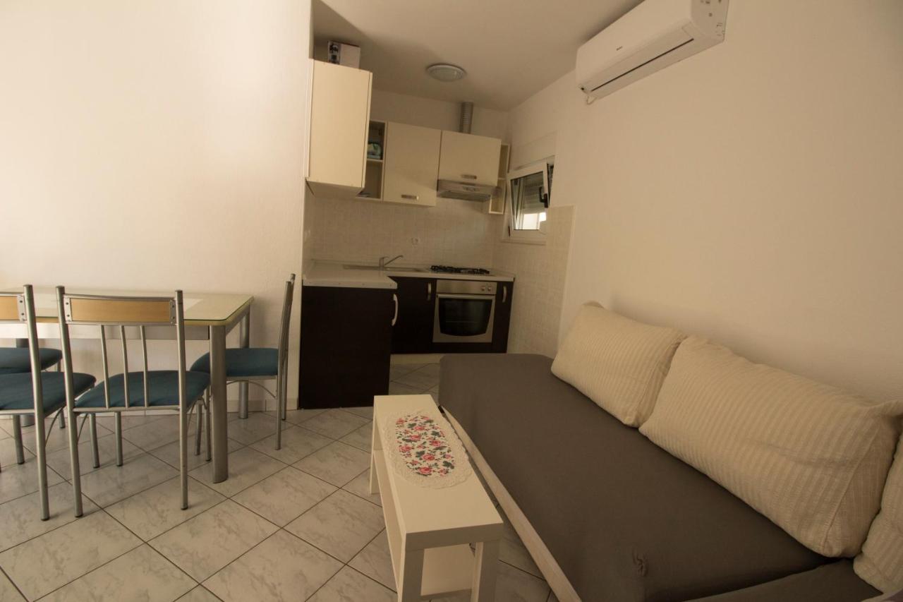 Apartmani Ana Juricev Vodice Водице Екстер'єр фото