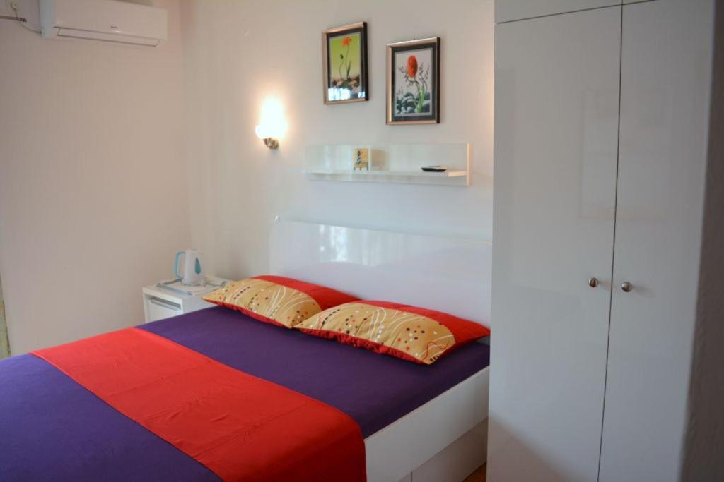 Apartmani Ana Juricev Vodice Водице Екстер'єр фото