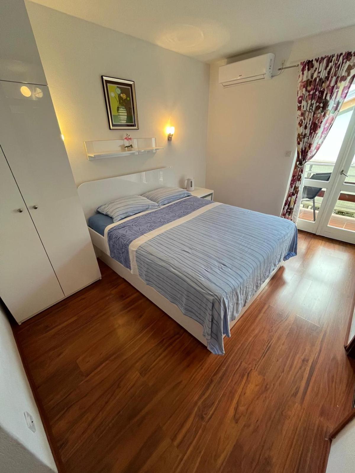Apartmani Ana Juricev Vodice Водице Екстер'єр фото