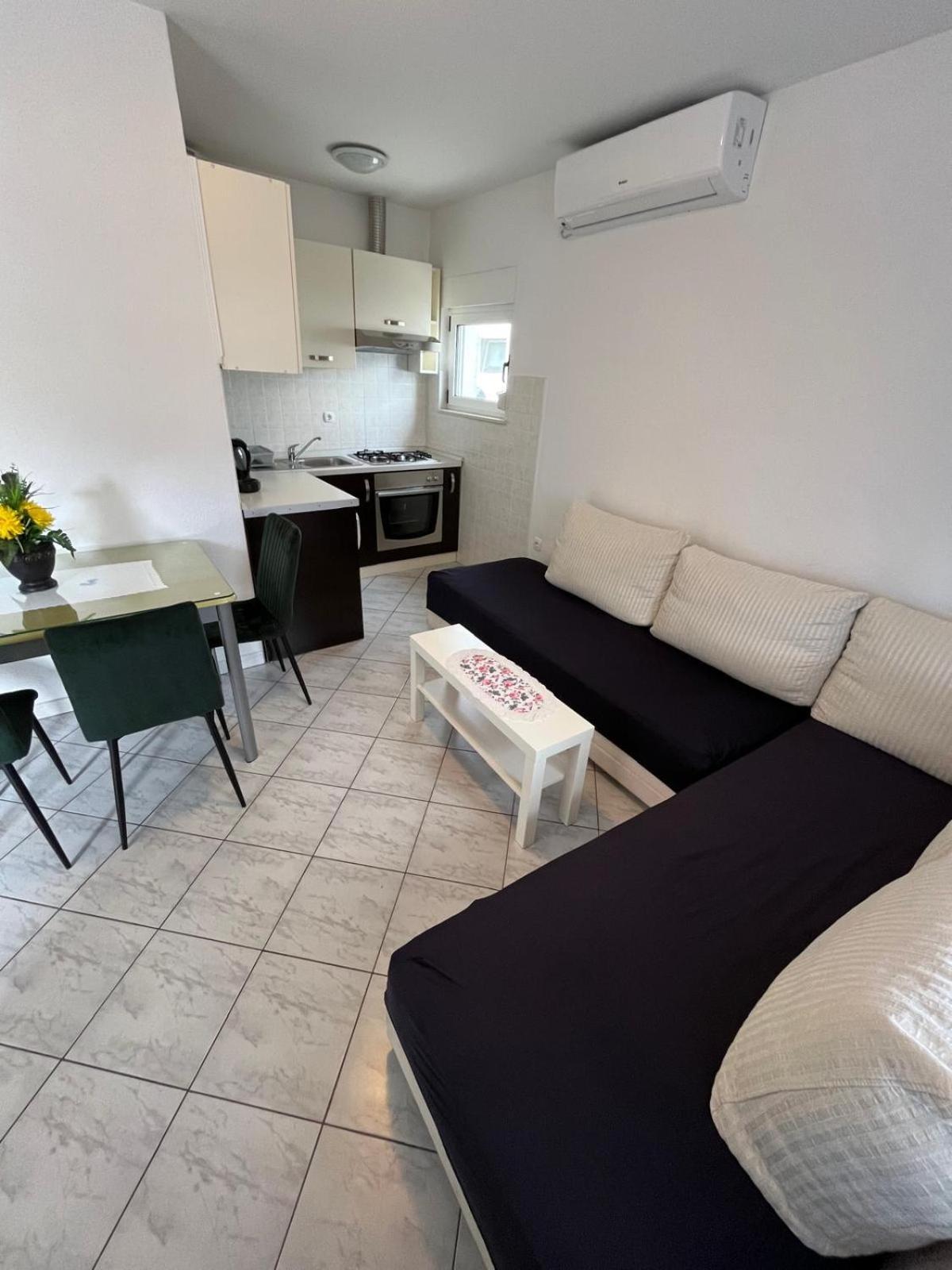 Apartmani Ana Juricev Vodice Водице Екстер'єр фото