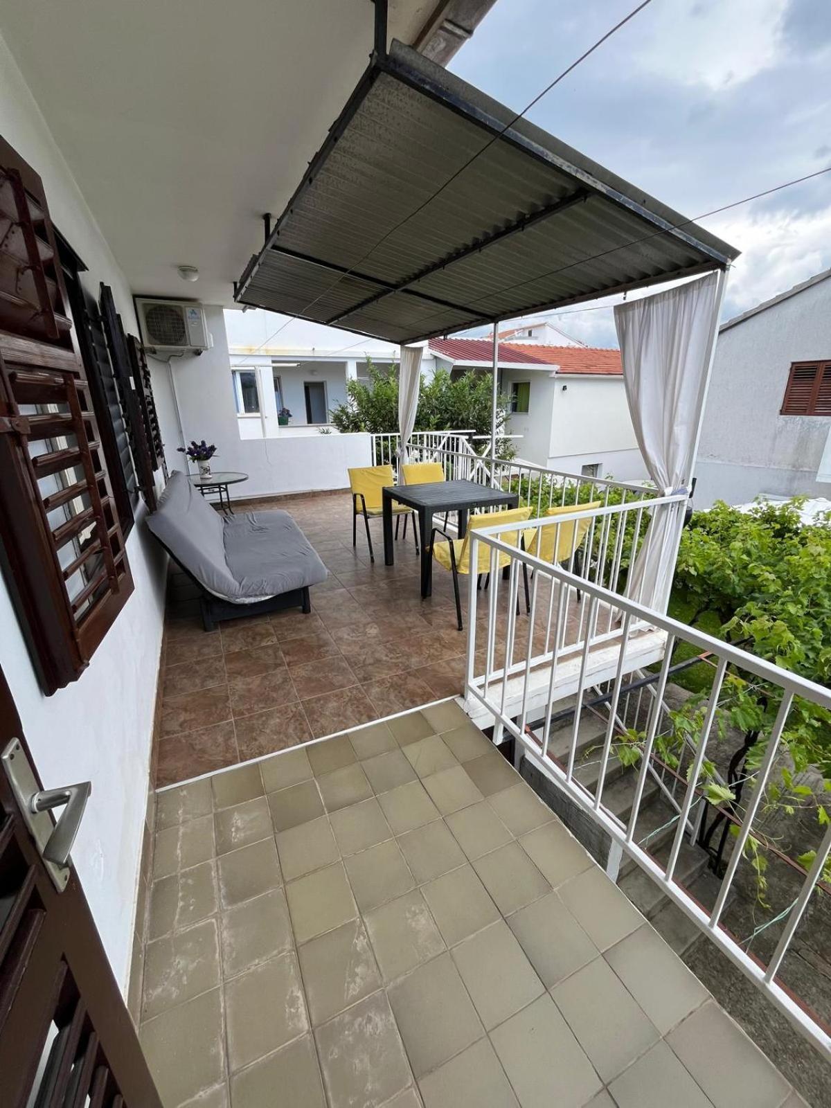 Apartmani Ana Juricev Vodice Водице Екстер'єр фото