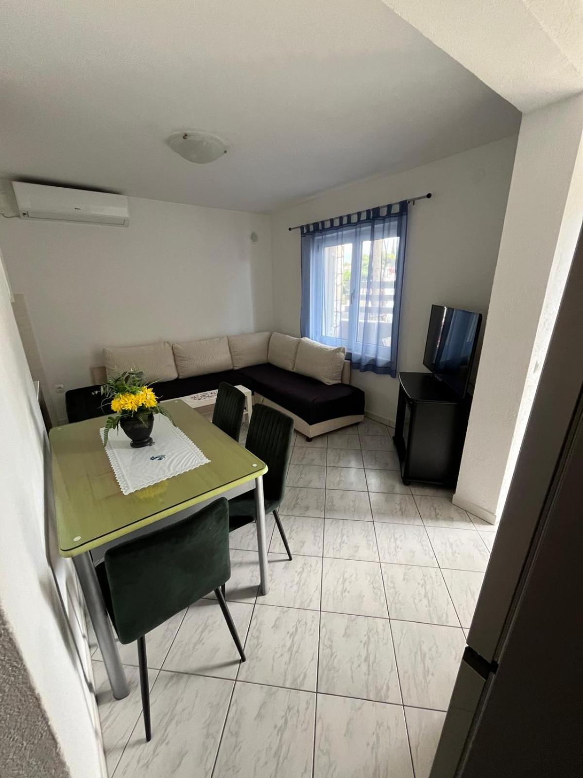 Apartmani Ana Juricev Vodice Водице Екстер'єр фото