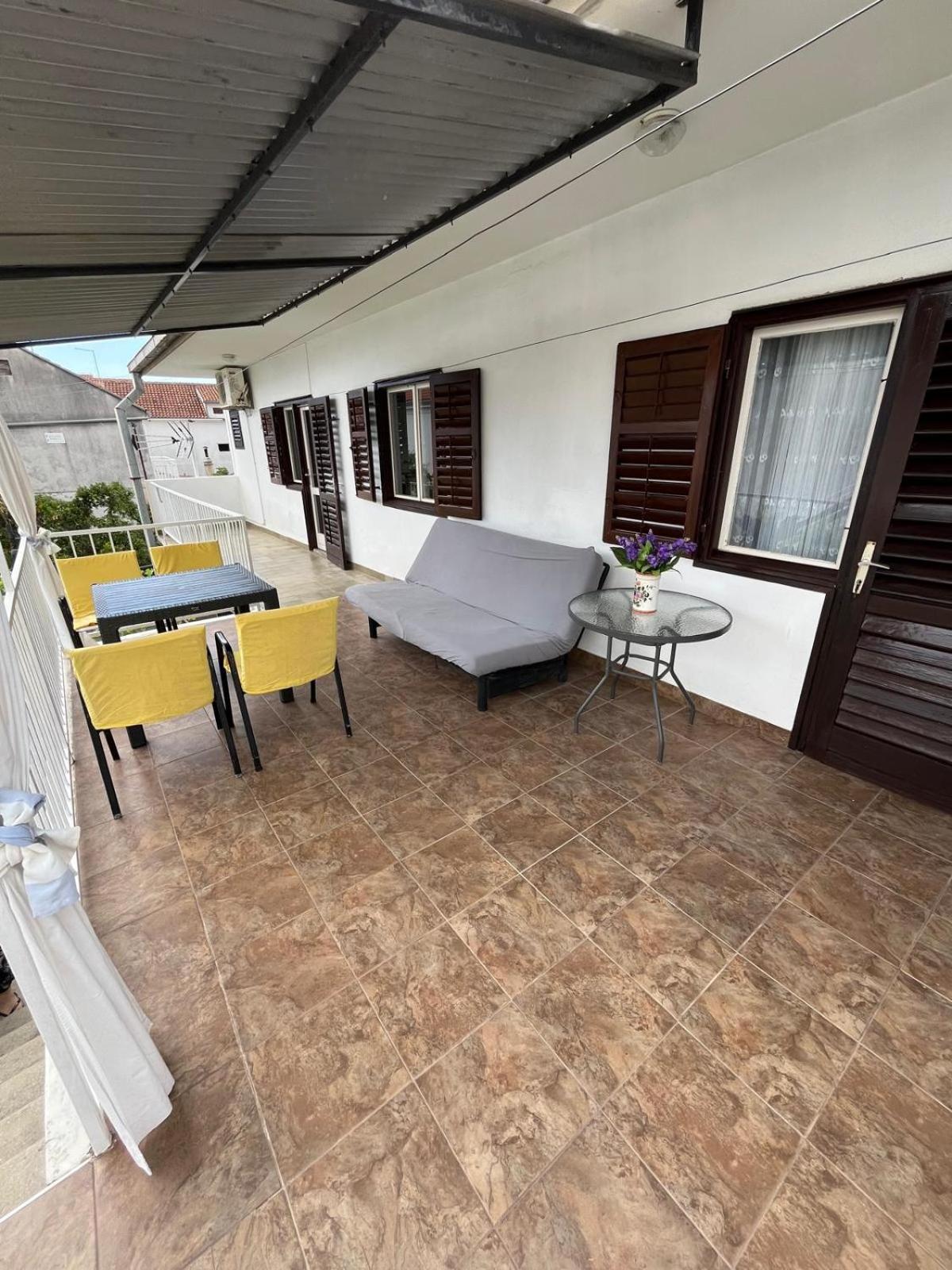 Apartmani Ana Juricev Vodice Водице Екстер'єр фото