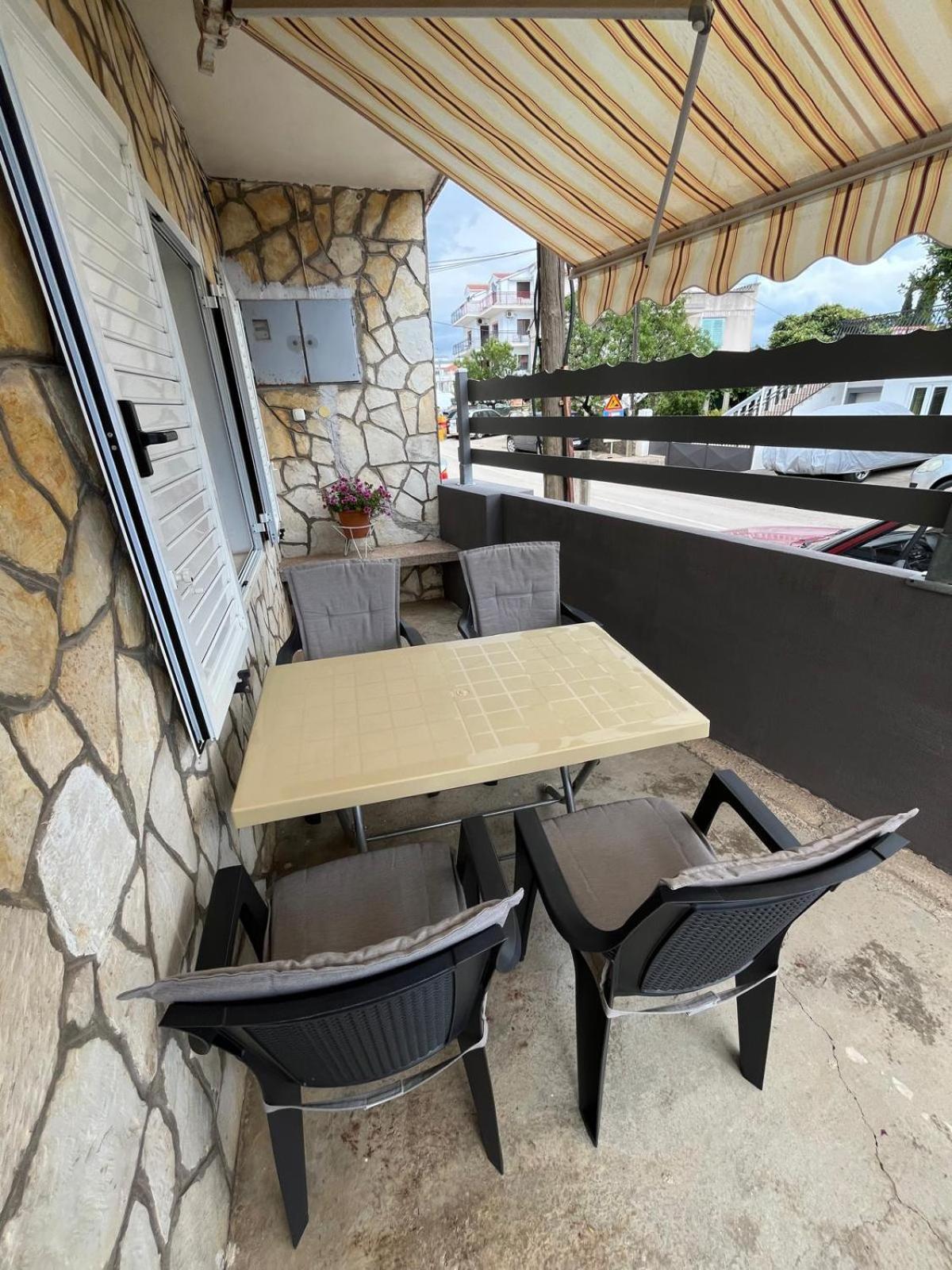 Apartmani Ana Juricev Vodice Водице Екстер'єр фото