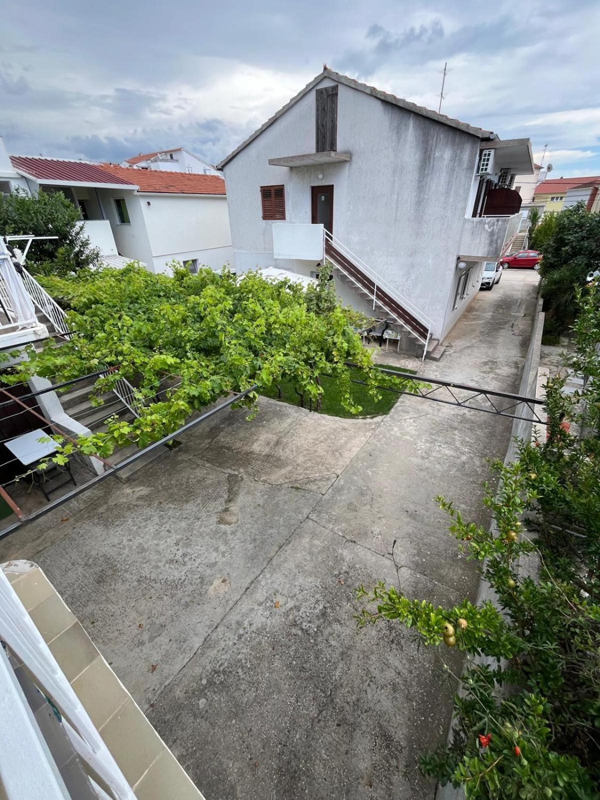 Apartmani Ana Juricev Vodice Водице Екстер'єр фото