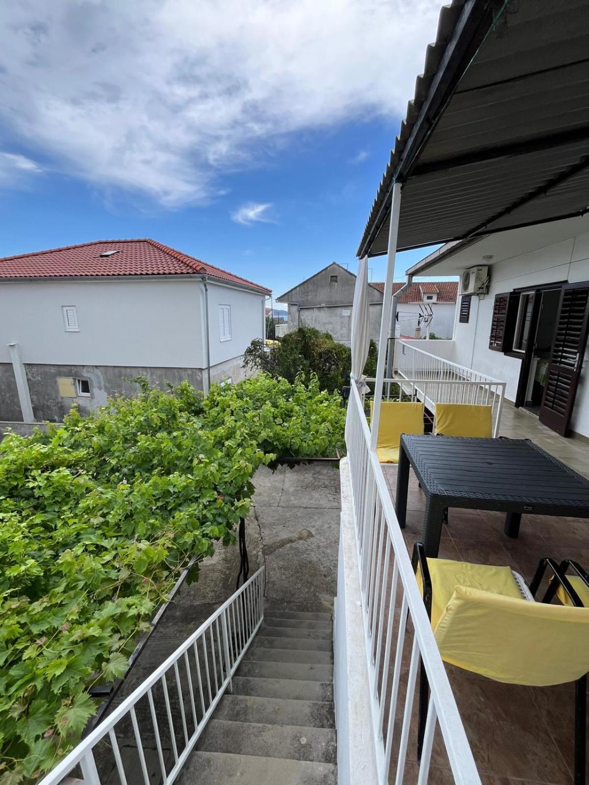 Apartmani Ana Juricev Vodice Водице Екстер'єр фото